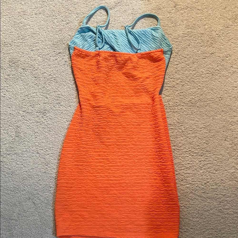 Backless Blue and Orange Dress - Picture 4 of 4